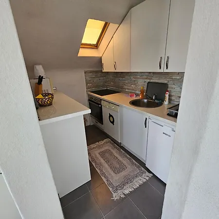 Near The City Center And International Airport In Daire *