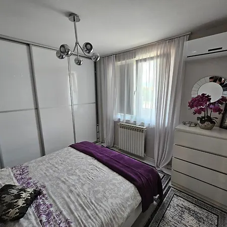 Near The City Center And International Airport In Daire *