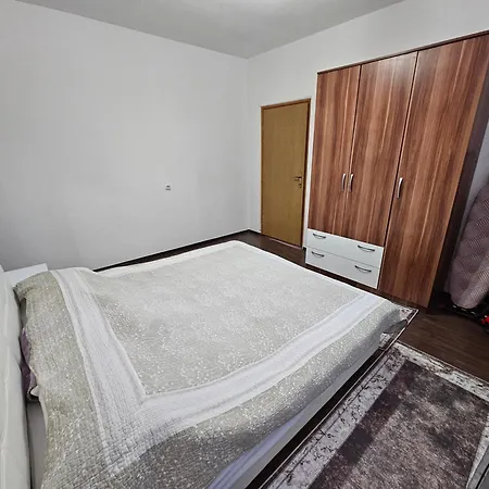 Daire Near The City Center And International Airport In Saraybosna